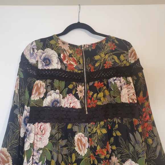 MISS ME Size M 100% Viscose tiered floral bohemian black lace peasant top - Picture 9 of 11